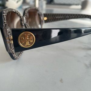 Tory Burch glamour sunglasses TY7047 Polarized